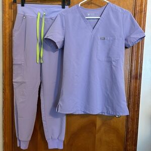 Figs Technical Collection in Lavender Dew